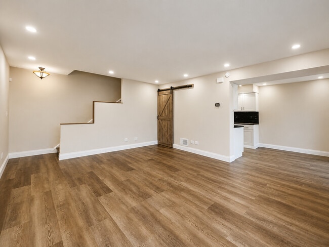 Building Photo - 311 Milton Ct