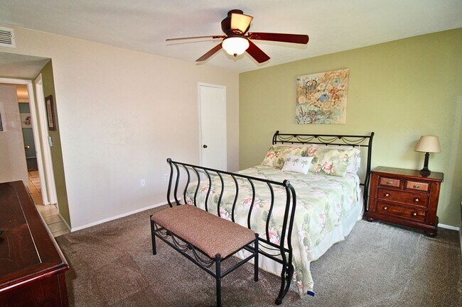 Building Photo - Waterfront Living at Bermuda Bay – Fully F...