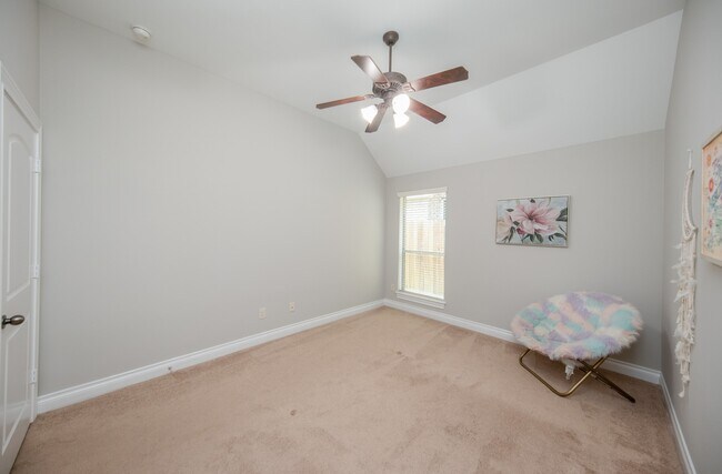 Building Photo - 27907 Brandy Creek Lane