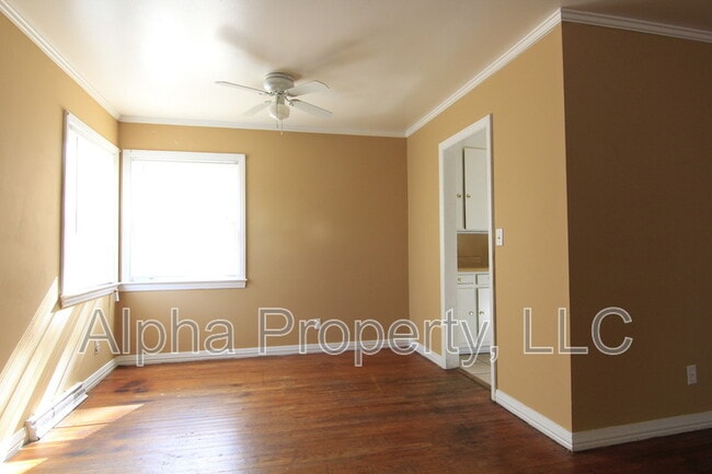 Building Photo - 5 Valley View Dr