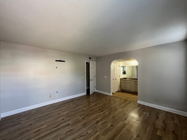 Building Photo - 1312 Bass Dr