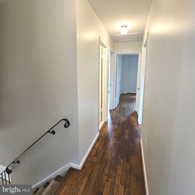 Building Photo - 8533 Pepperdine Dr
