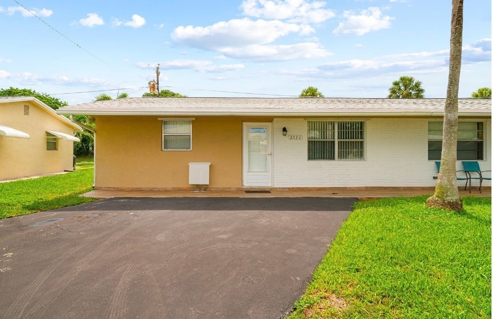Building Photo - 2722 Peer Ln