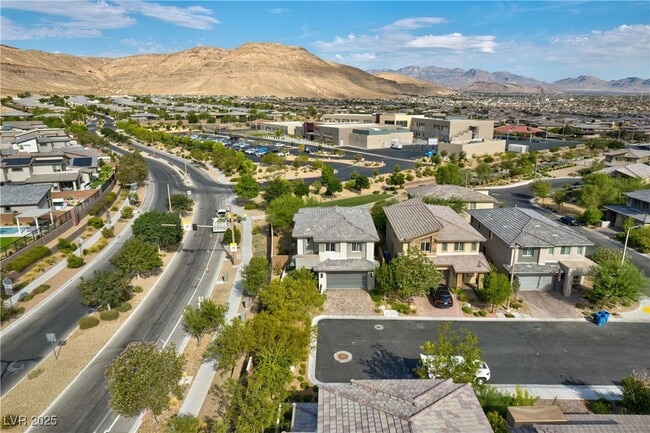 Building Photo - 7017 Pearl Hilltop Ct