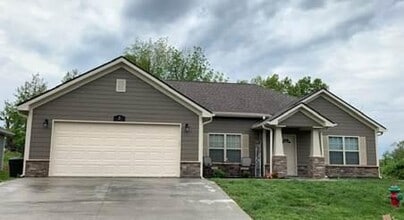 Building Photo - 2 Chairman Dr