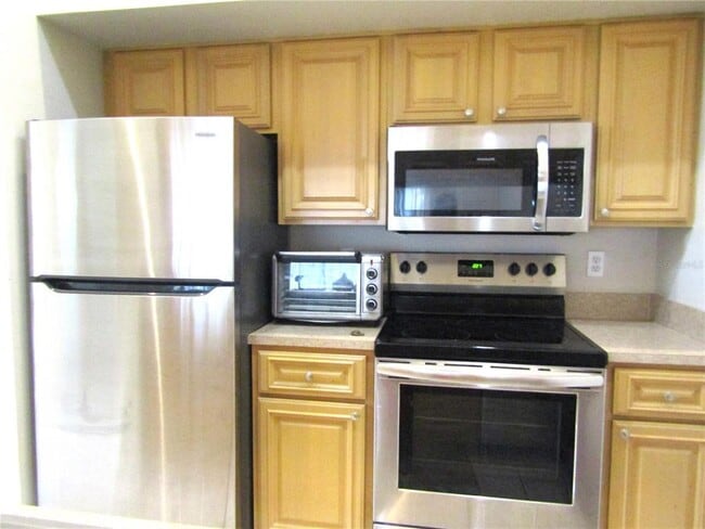 Building Photo - 4550 Morningside