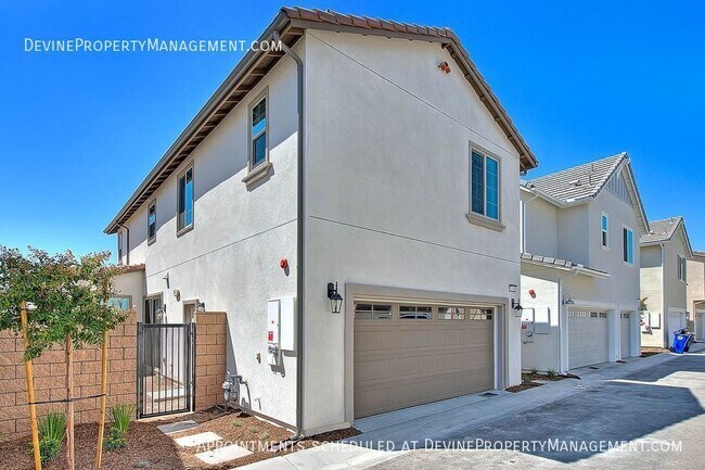 Building Photo - 7030 Aloe Ln