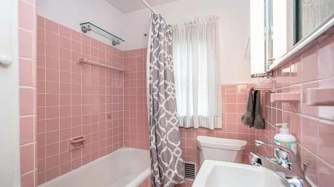 Building Photo - 1205 Miller Ave