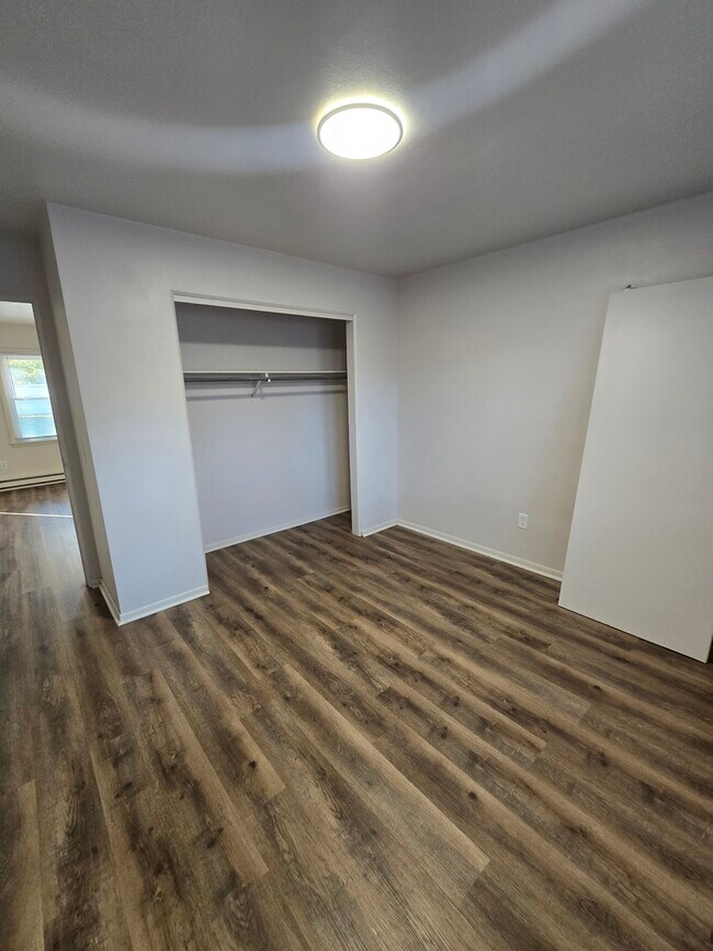 Building Photo - Kennedy