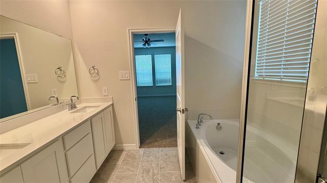 Building Photo - 2104 Foggy Wds Ln