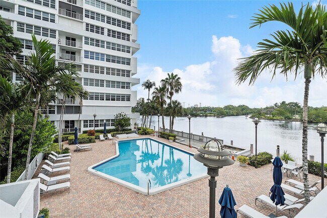 Primary Photo - 1160 N Federal Hwy