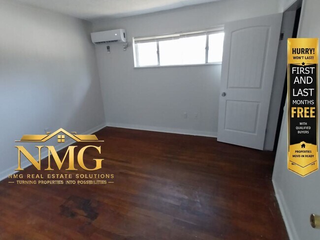 Building Photo - 1625 W McDowell Rd