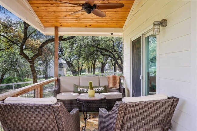 Building Photo - 16429 Red Wagon Ln