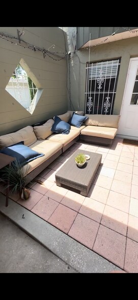 Building Photo - 3424 W Lemon St