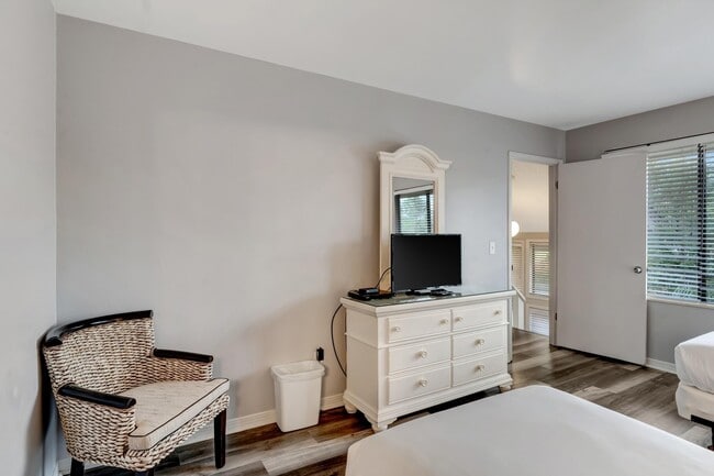 Building Photo - 290 Sandestin Blvd W