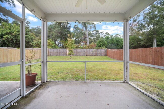 Building Photo - 98 Great Bend Dr