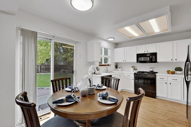 Building Photo - Spacious 4-Bedroom Home with Finished Basement in Parker, CO - A Must-See Rental Property!