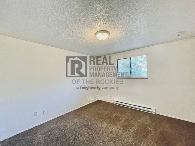 Building Photo - 2354 10th St SW