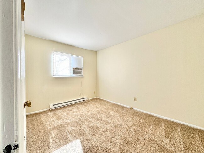 Building Photo - 3 BR Brick Home convenient to INT 85