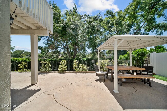 Building Photo - 736 Masterson Dr
