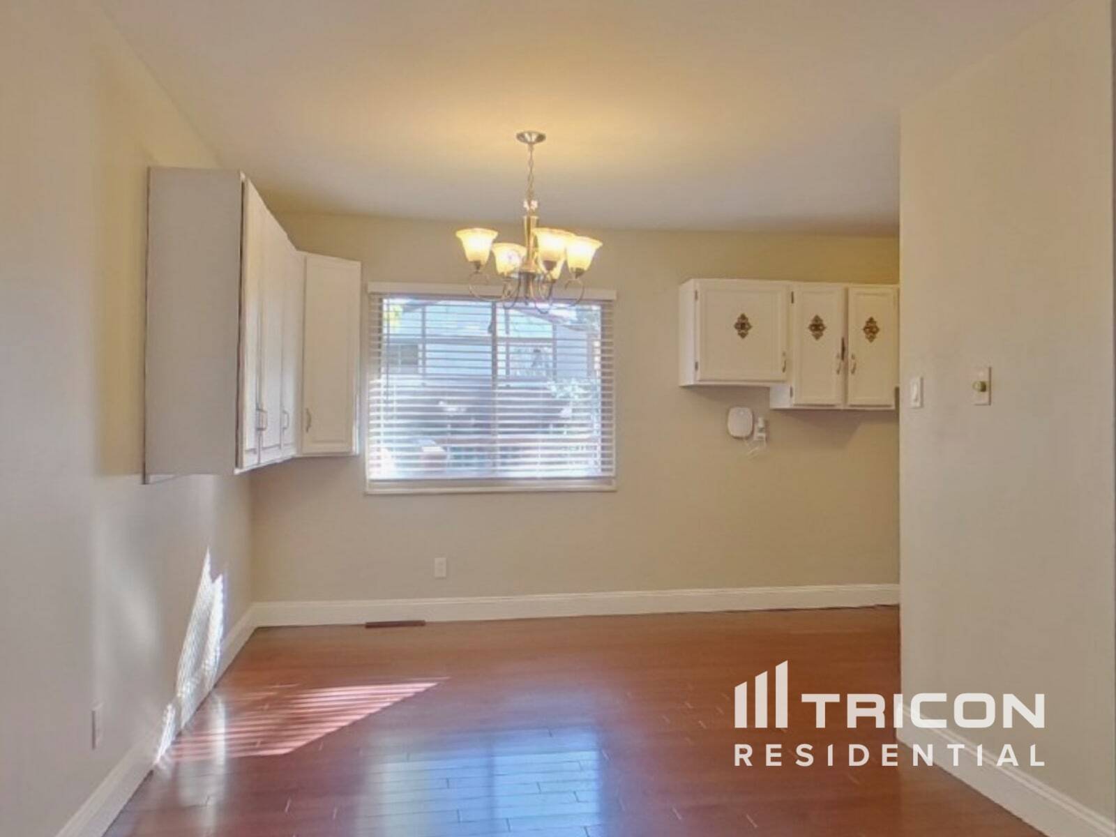 Building Photo - 3134 S Richfield St