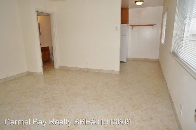 Building Photo - 300 Watson St