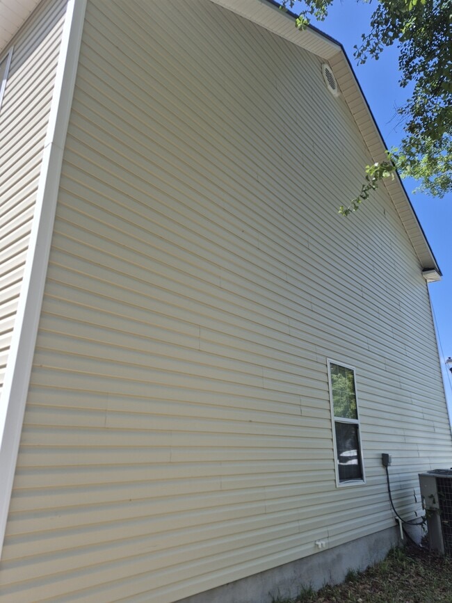 Building Photo - 1778 Almond Tree Pl
