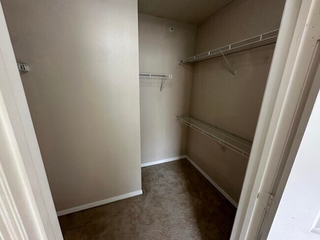 Building Photo - 6370 Emerald Dunes Dr