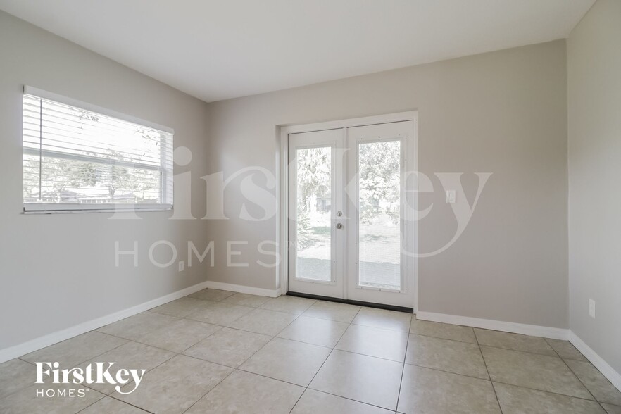 Building Photo - 1319 Macon Dr