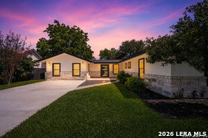 Building Photo - 427 Laramie Dr