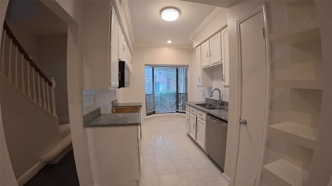 Building Photo - 12550 Piping Rock Dr