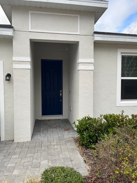 Building Photo - 801 Lemon Ave