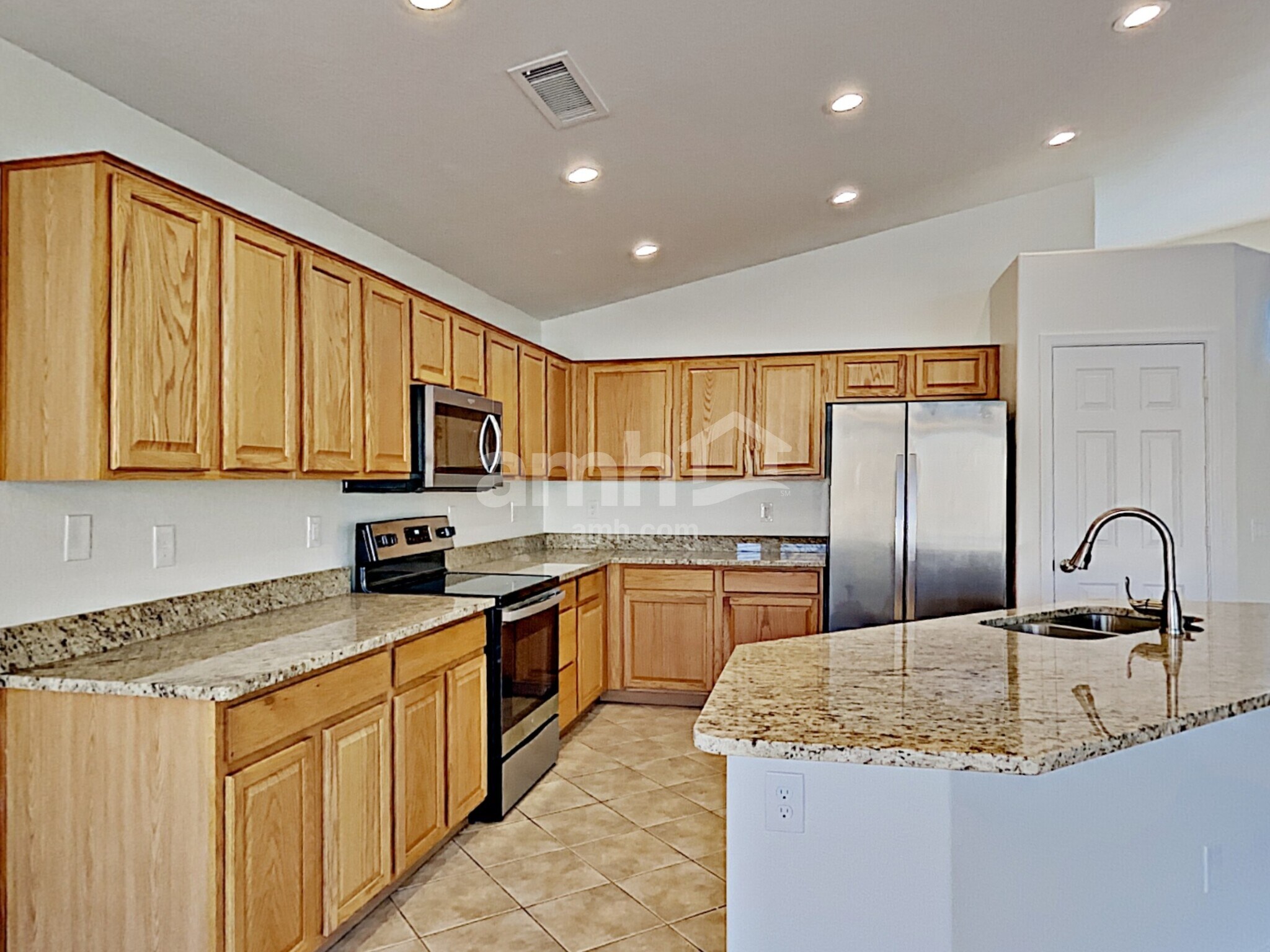 Building Photo - 1920 S 85th Ln