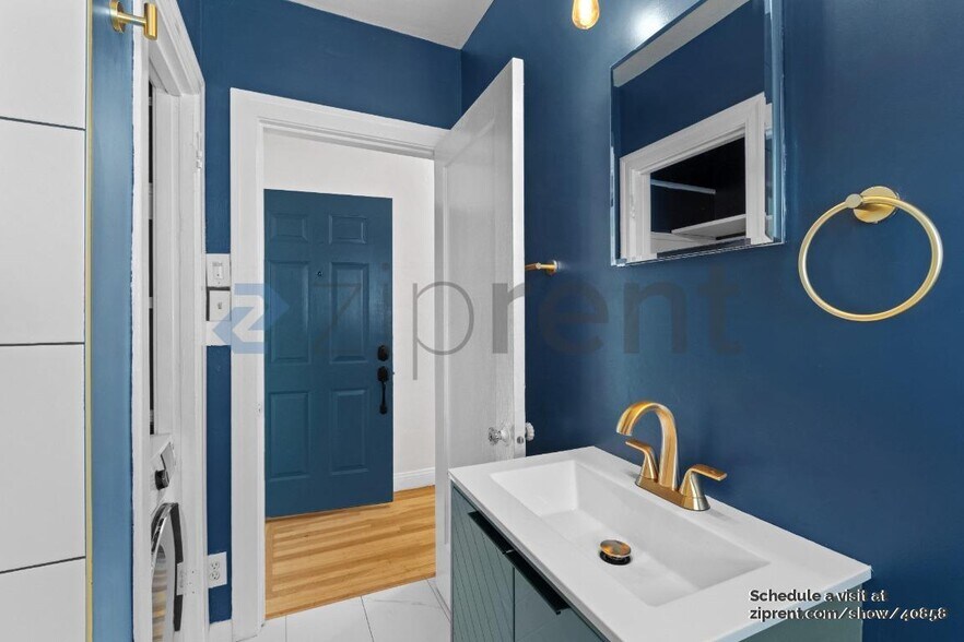 Building Photo - 2242 E 32nd St