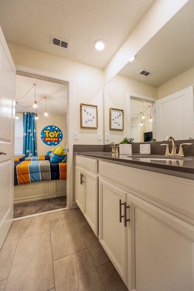 Building Photo - 2738 Oxymoron Wy