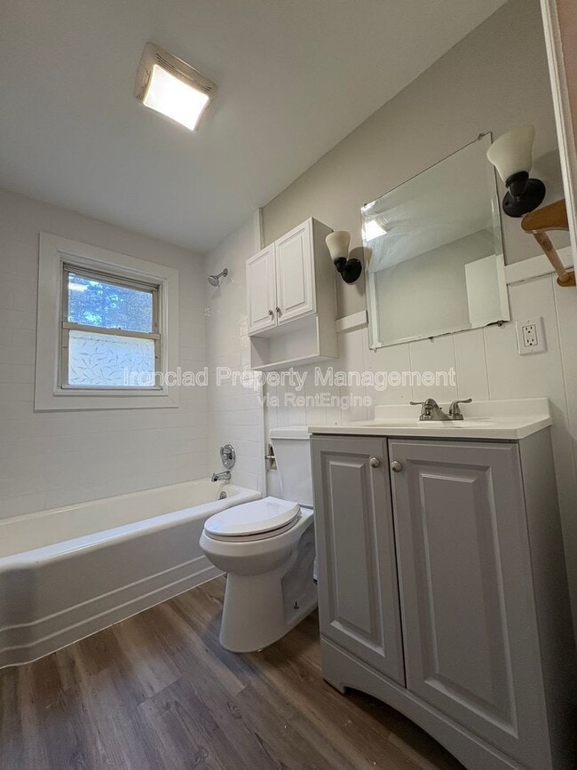 Building Photo - 600 Wadsworth St