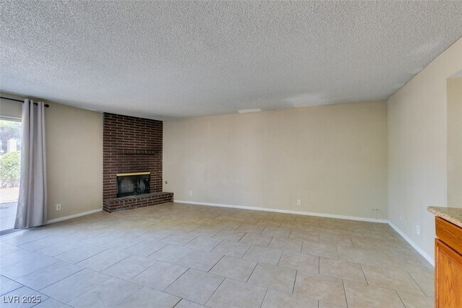 Building Photo - 5656 Maceta Ave