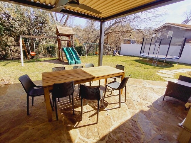 Building Photo - 7503 Chimney Corners