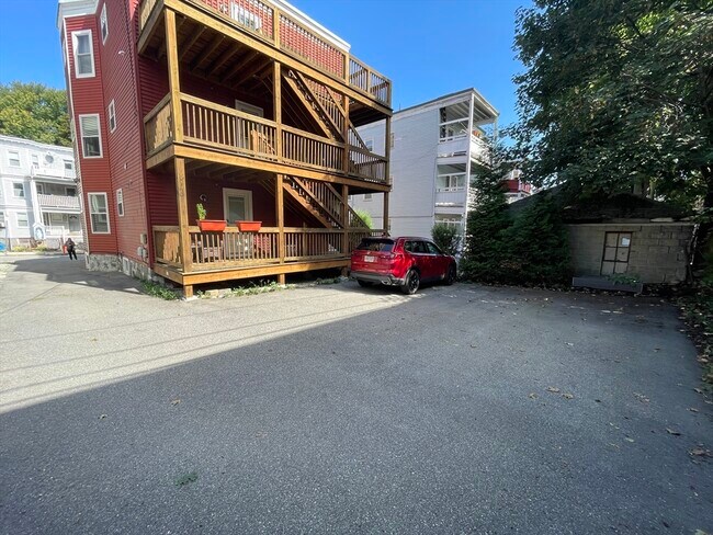 Building Photo - 40 Stockton St