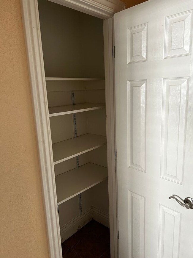 Building Photo - Fayetteville Home in Salem Village Subdivision!