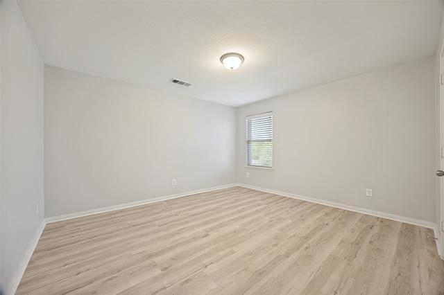 Building Photo - 1608 Persimmon Dr