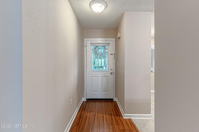 Building Photo - 1604 Arcadia Dr