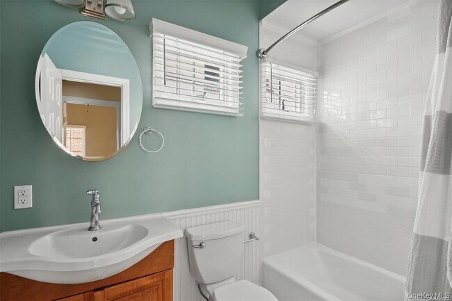 Building Photo - 434 E Broadway