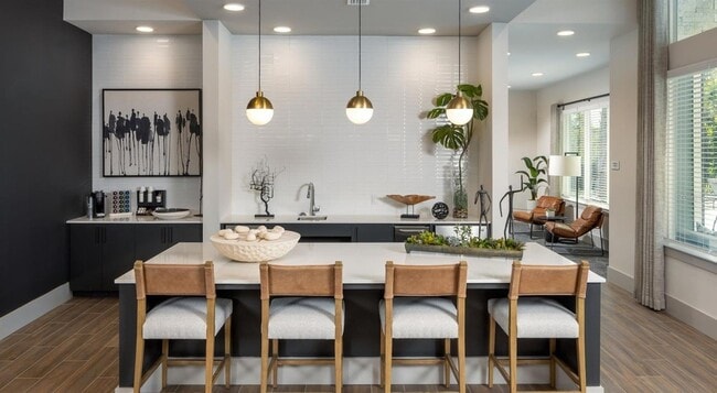 Building Photo - 10881 Caladesi Ave