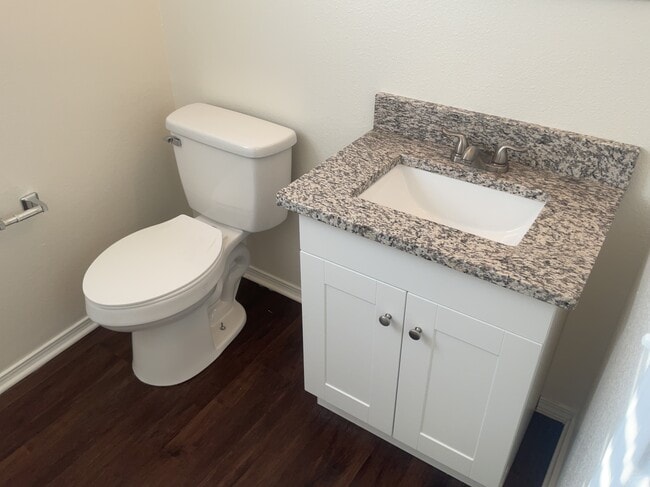 Building Photo - 1452 Penasco Rd NE