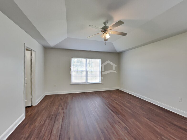 Building Photo - 318 Lameshur Ln