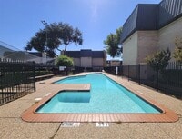 Building Photo - 8523 Hearth Dr