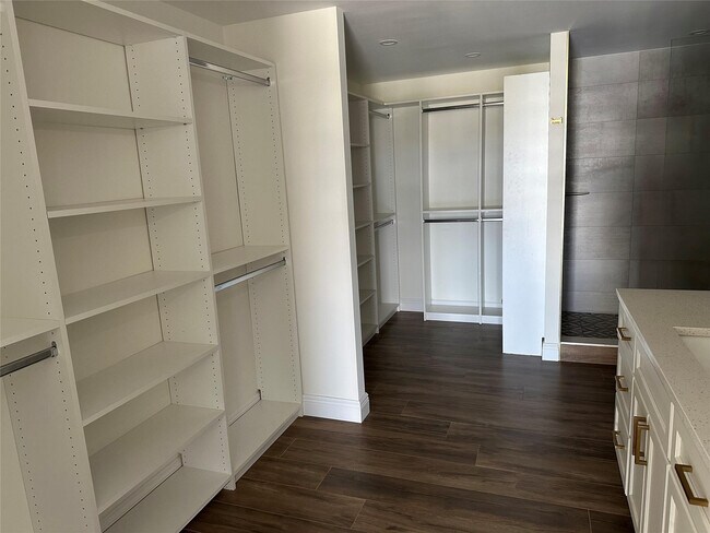 Building Photo - 3550 Galt Ocean Dr