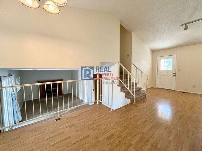 Building Photo - 10285 Quail St