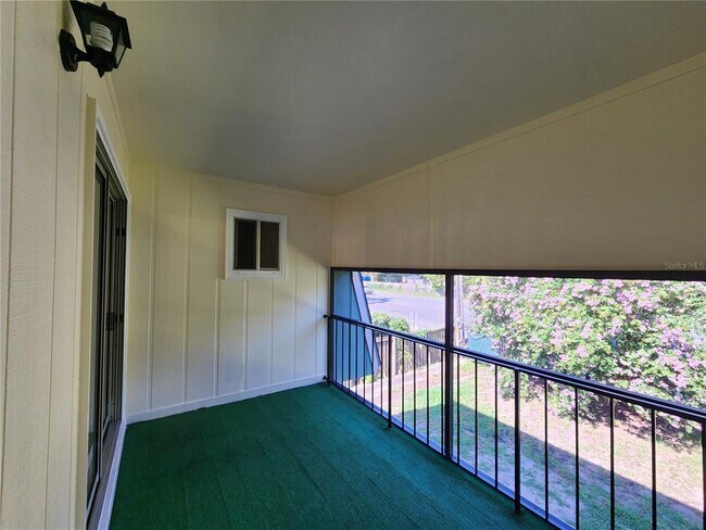 Building Photo - 501 SW 75th St
